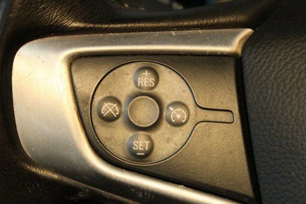 Used 2015 GMC Canyon SLT image 21