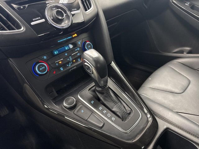 Used 2017 Ford Focus Titanium w/ Titanium Technology Package image 17