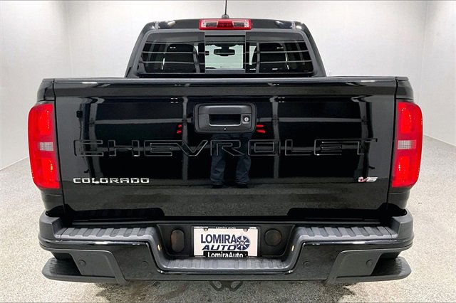 Used 2022 Chevrolet Colorado Z71 w/ Z71 Midnight Edition image 6