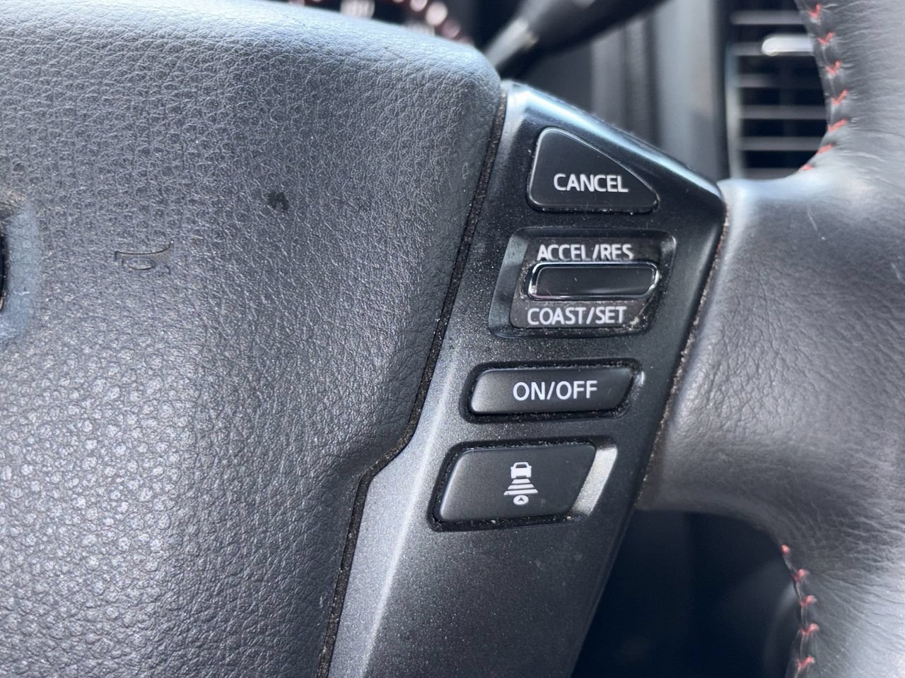 Used 2023 Nissan Titan PRO-4X w/ Pro-4x Convenience Package AWD/4WD image 15