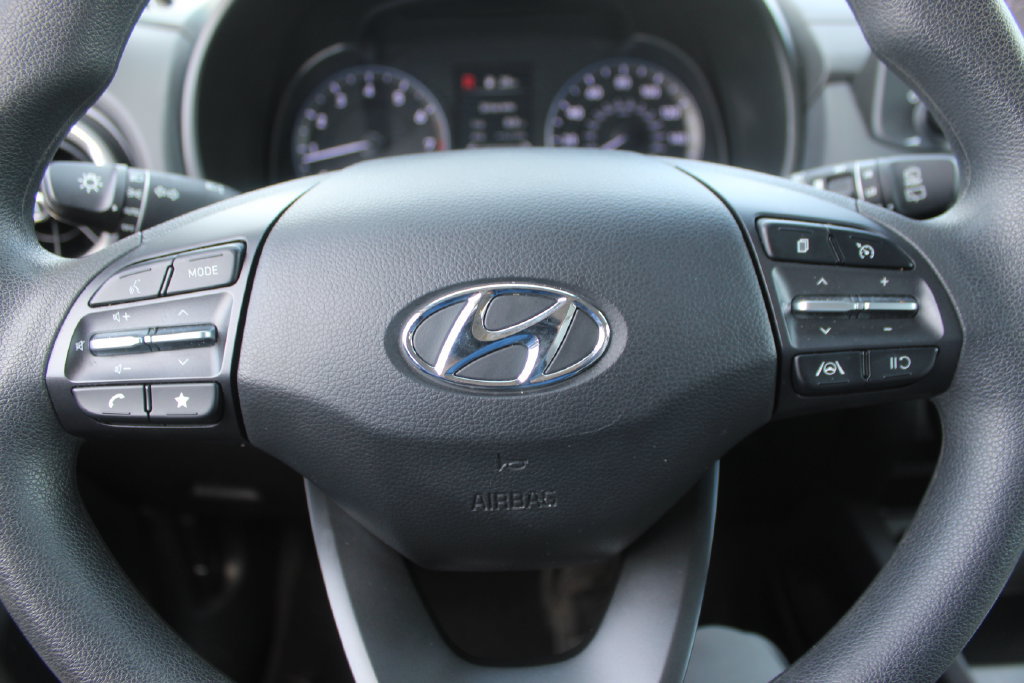 Used 2023 Hyundai Kona SEL FWD image 27
