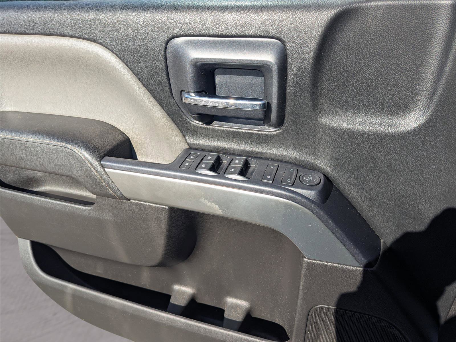 Used 2015 Chevrolet Silverado 1500 LT w/ LT Convenience Package image 17