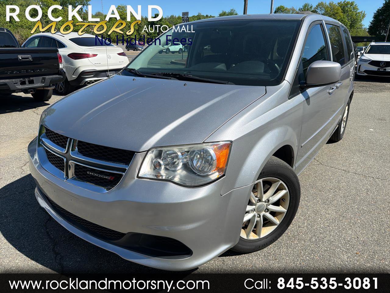 Used 2015 Dodge Grand Caravan SXT FWD image 1