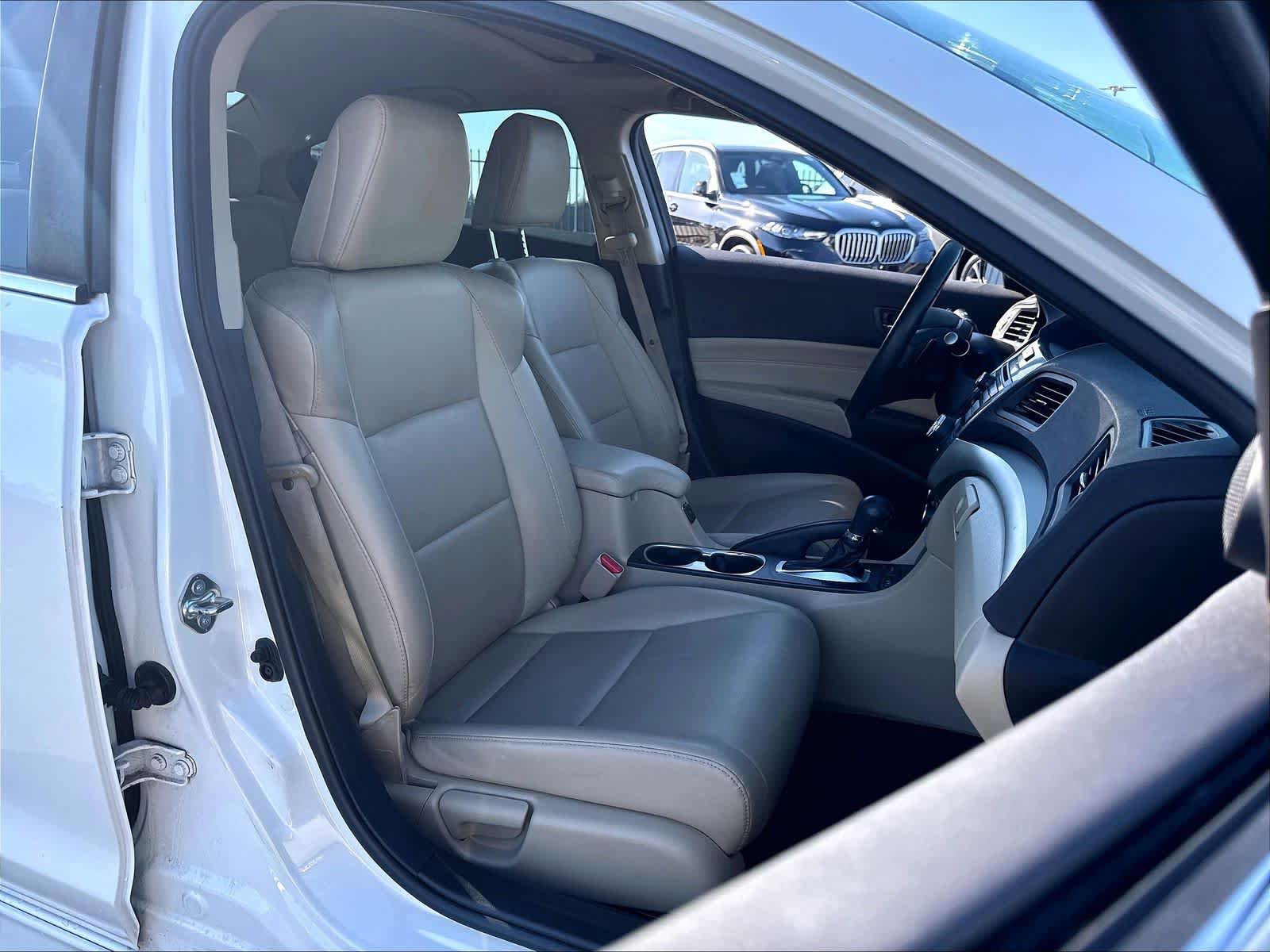 Used 2018 Acura ILX w/ Special Edition Package FWD image 29