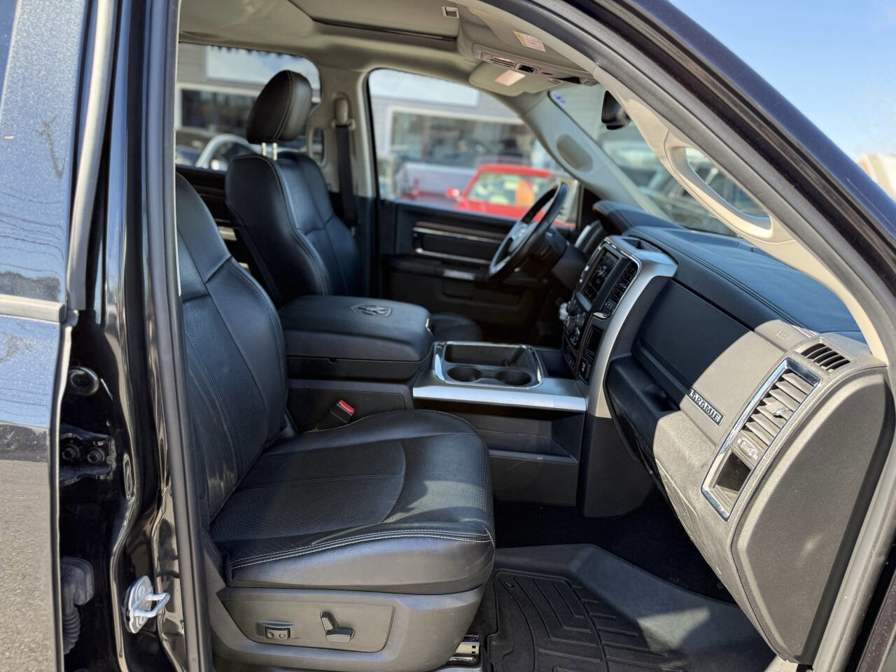 Used 2018 RAM 1500 Laramie w/ Convenience Group image 13