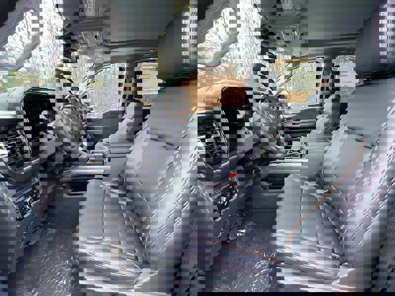 New 2026 Ford F350 Lariat w/ Lariat Premium Package image 21