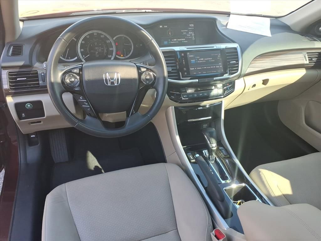 Used 2017 Honda Accord EX-L image 19