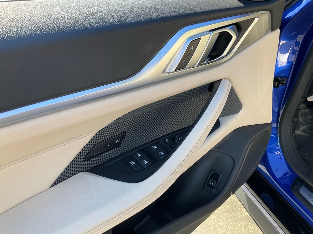 Used 2025 BMW i4 eDrive40 w/ M Sport Package image 25