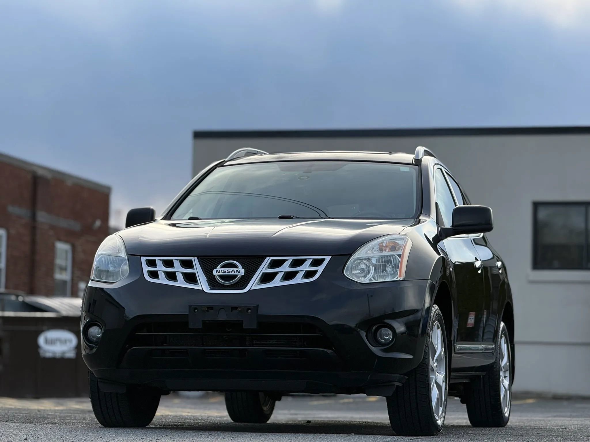 Used 2011 Nissan Rogue SV w/ SL Pkg FWD image 2