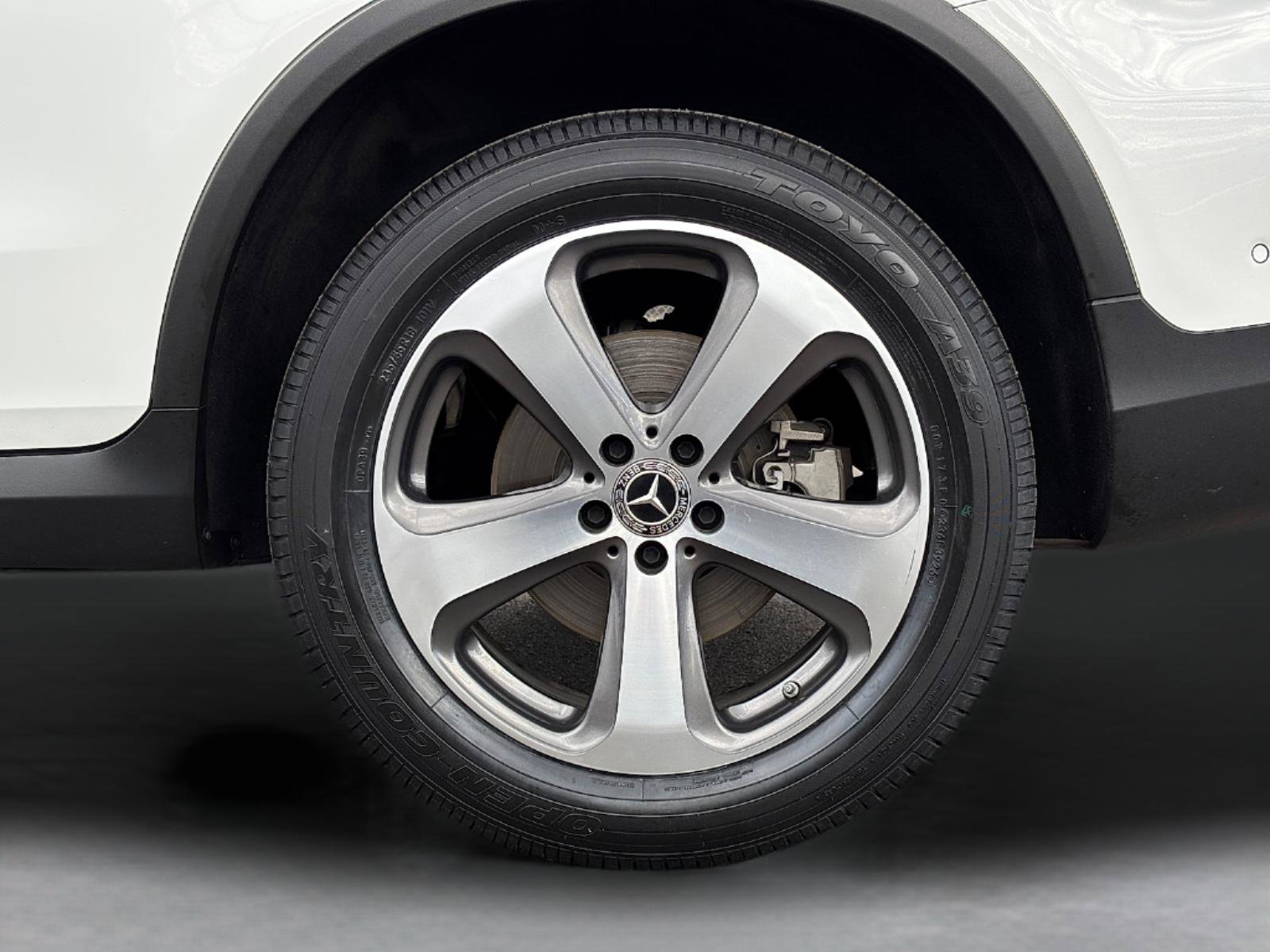 Used 2022 Mercedes-Benz GLC 300 4MATIC image 13