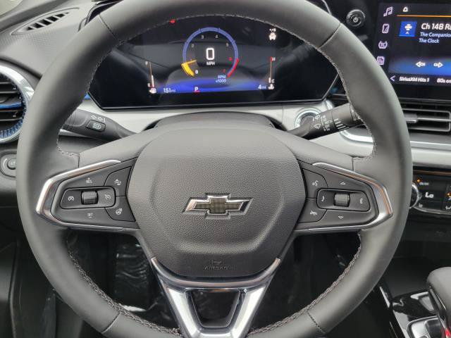 New 2026 Chevrolet Trax LT w/ Midnight Edition FWD image 12