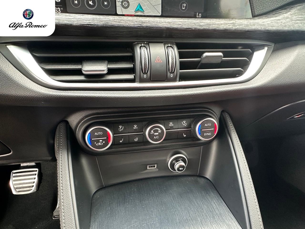 Used 2023 Alfa Romeo Stelvio Sprint image 20