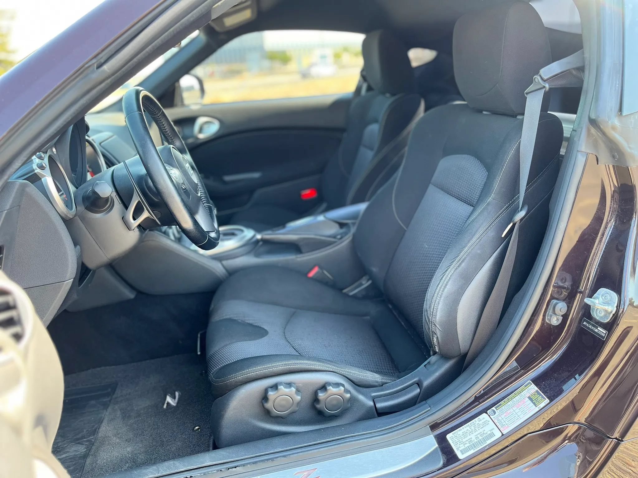 Used 2014 Nissan 370Z Coupe w/ Sport Package RWD image 11