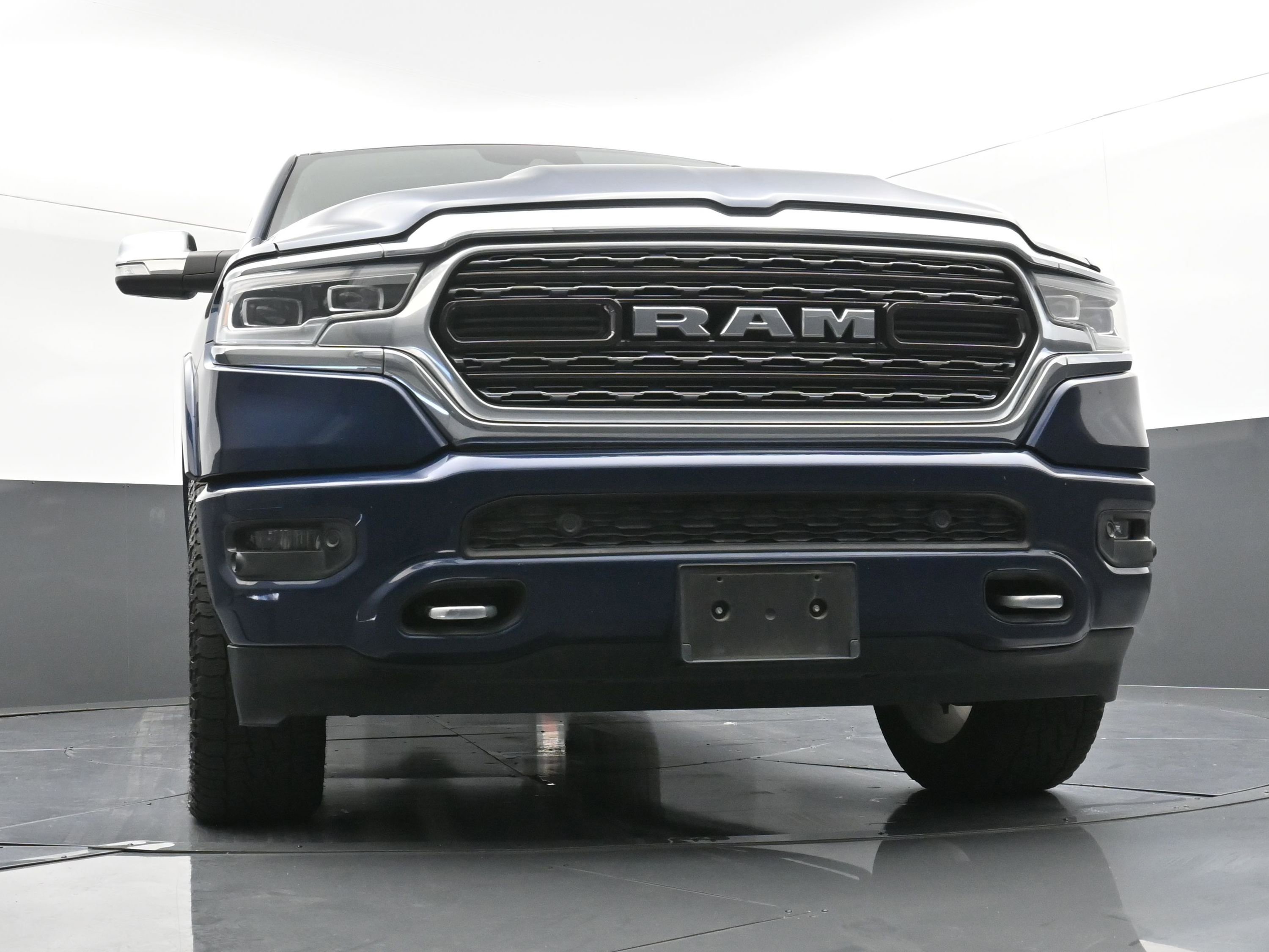 Used 2022 RAM 1500 Limited w/ Body Color Bumper Group image 24