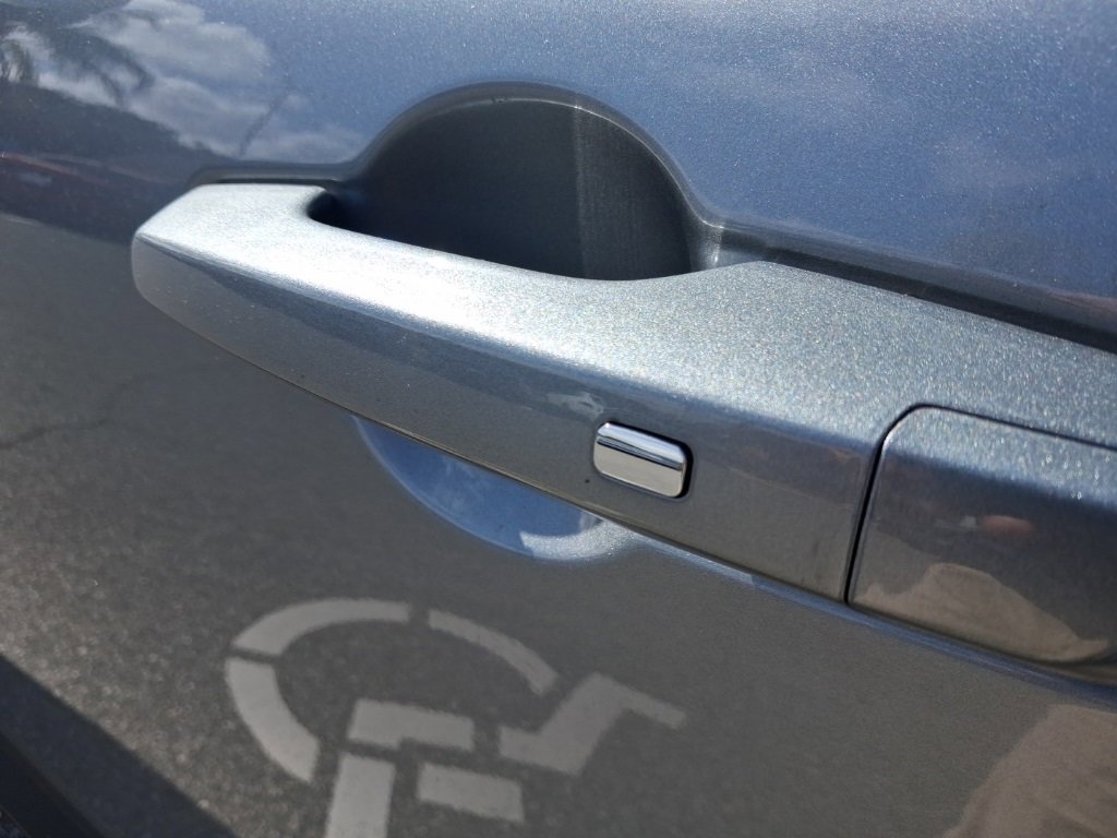 Used 2024 Honda Prologue EX image 15