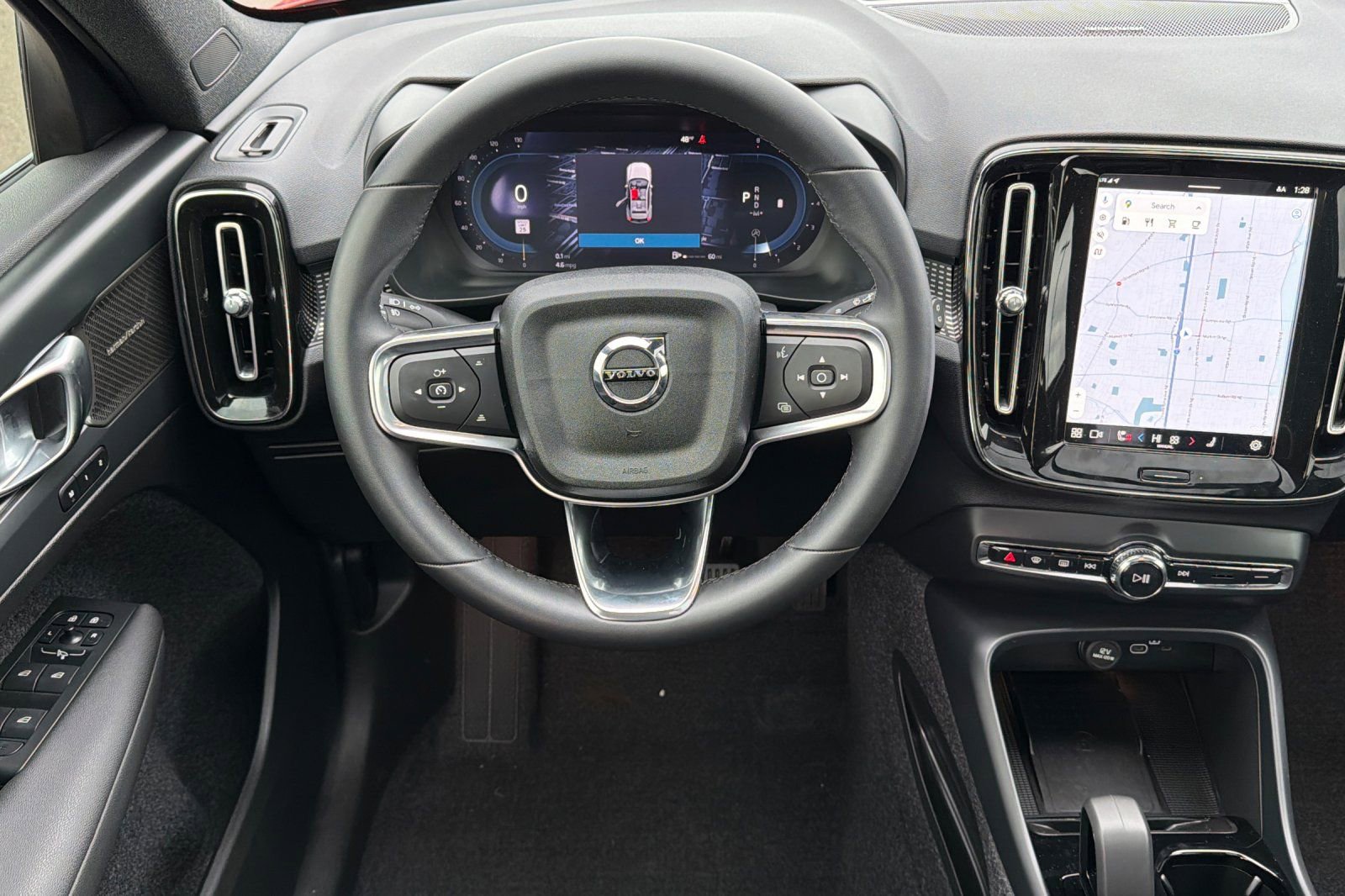 Used 2025 Volvo XC40 B5 Ultra w/ Climate Package image 14