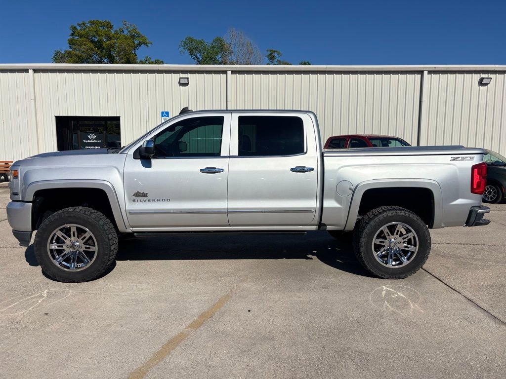 Used 2017 Chevrolet Silverado 1500 LTZ Z71 w/ LTZ Plus Package image 2