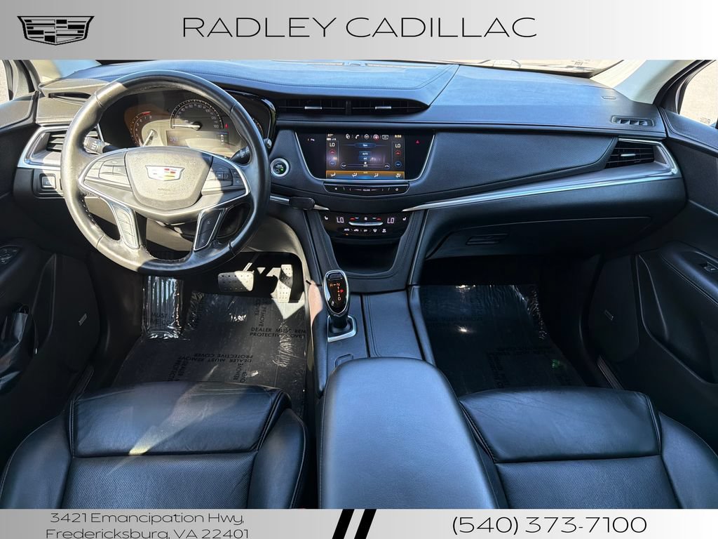 Used 2018 Cadillac XT5 Luxury w/ Driver Awareness Package FWD image 12