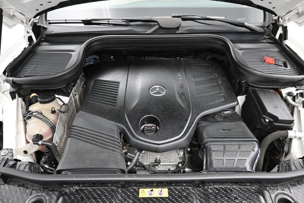 Used 2022 Mercedes-Benz GLS 450 4MATIC image 18