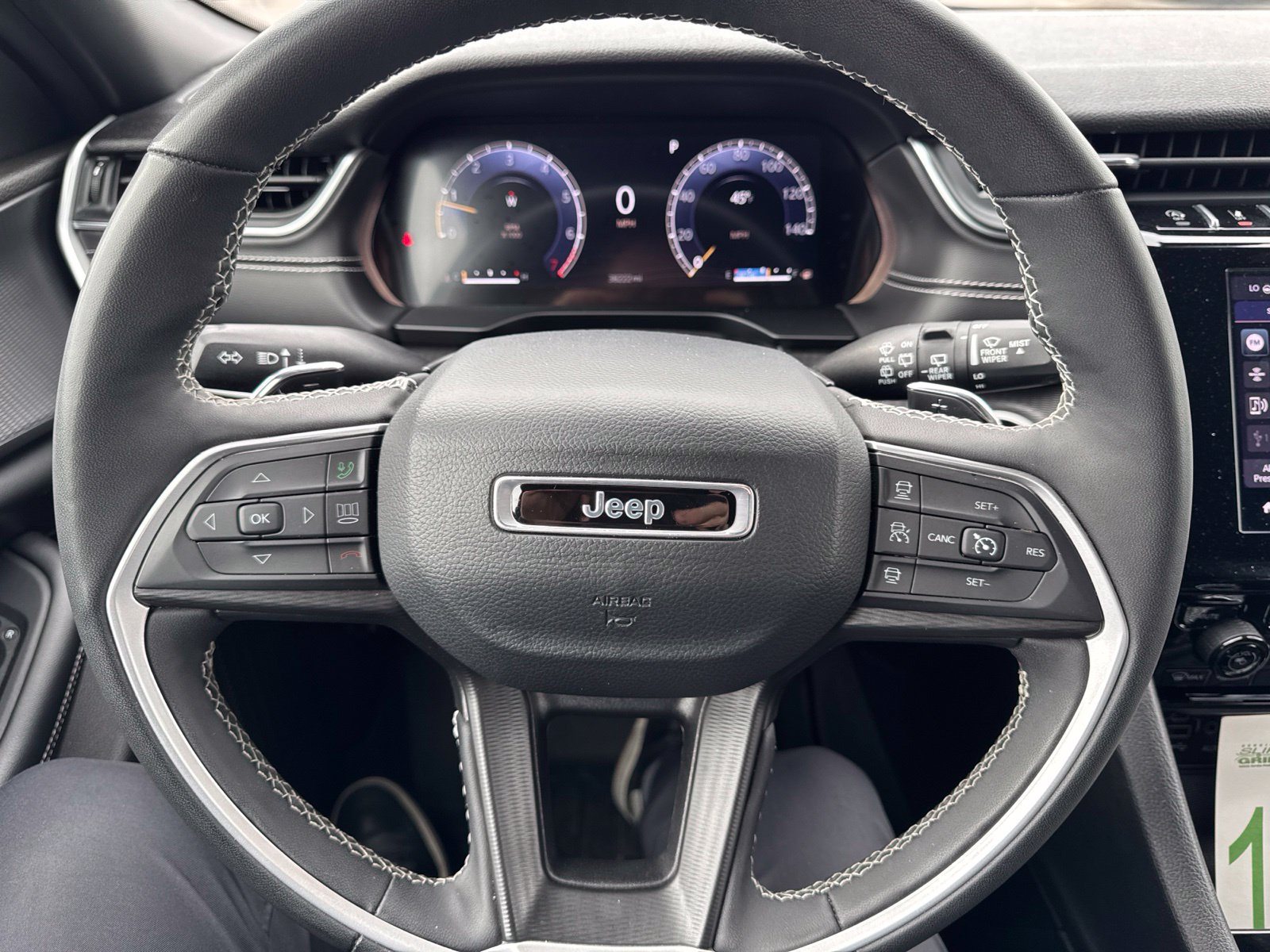 Used 2024 Jeep Grand Cherokee L Laredo AWD/4WD image 18