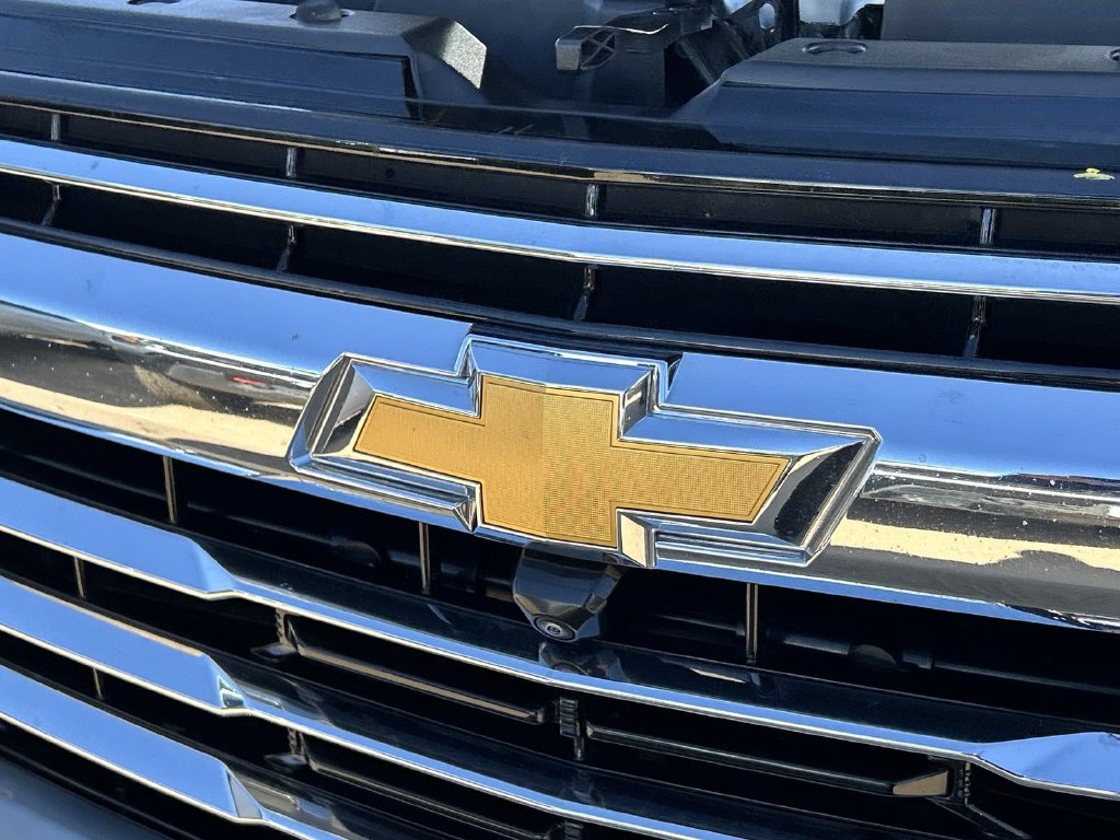 Certified 2025 Chevrolet Suburban LT AWD/4WD image 29