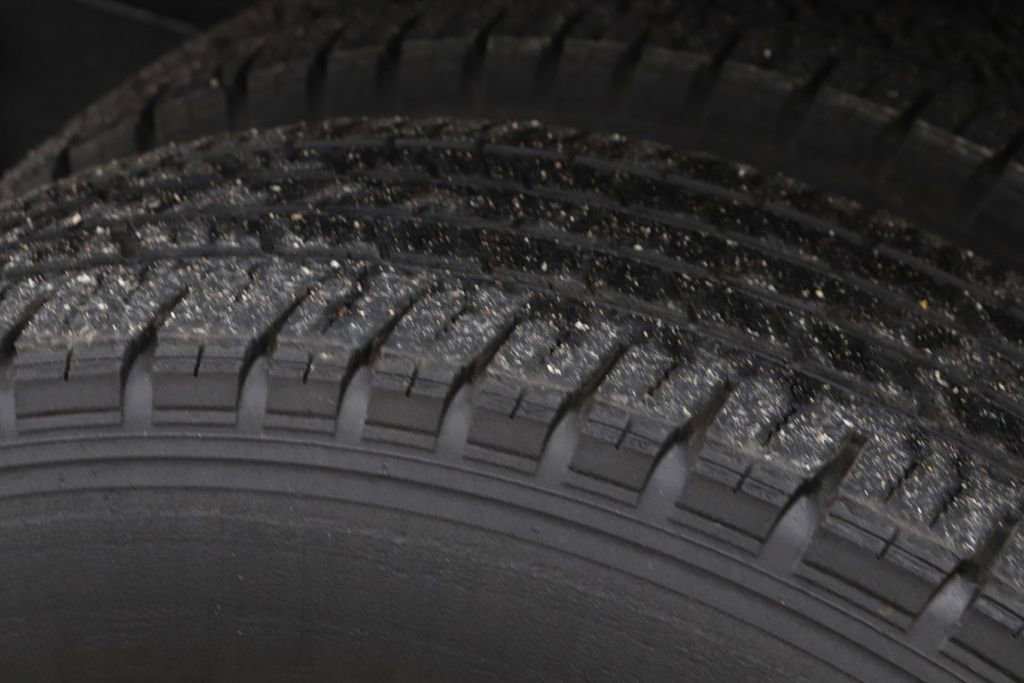 Used 2024 Ford E-450 and Econoline 450 Super Duty w/ Power Windows & Locks Group image 35