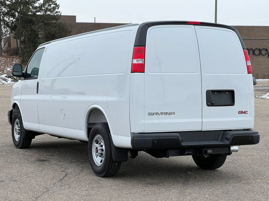 New 2025 GMC Savana 3500 Extended w/ Driver Convenience Package RWD image 10