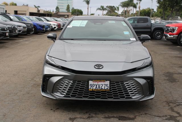 Used 2025 Toyota Camry XSE FWD image 2