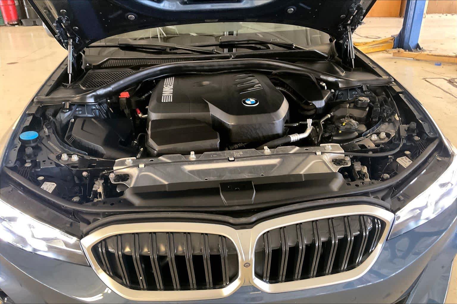 Used 2025 BMW 330i Sedan RWD image 28