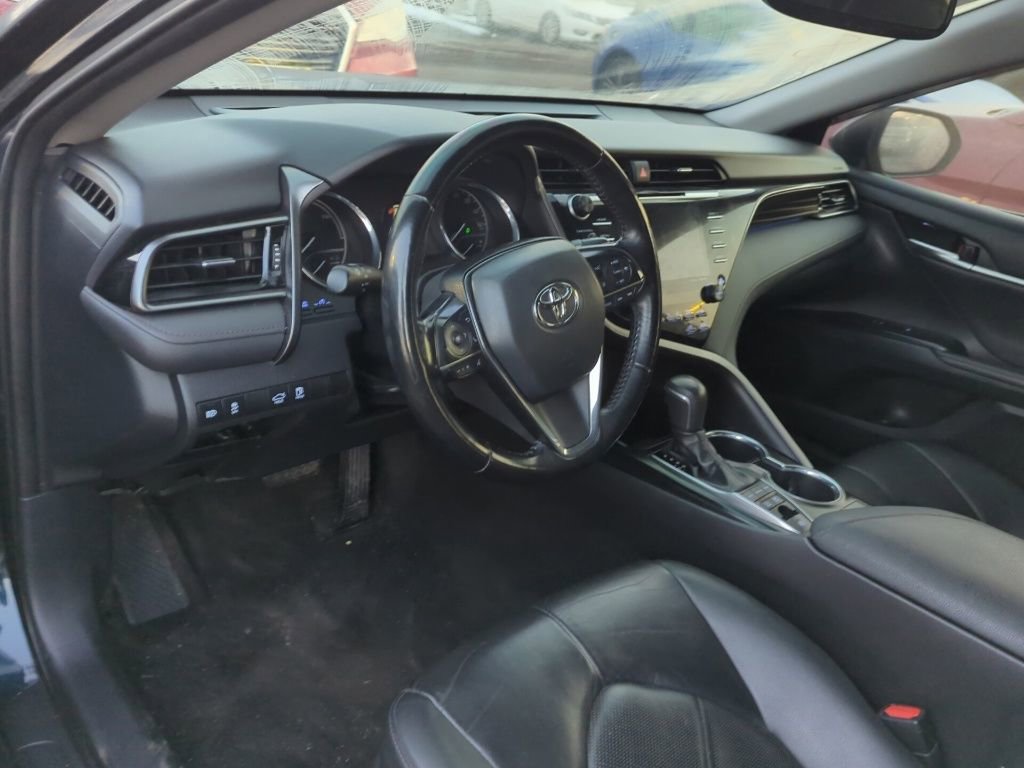 Used 2019 Toyota Camry XLE image 6