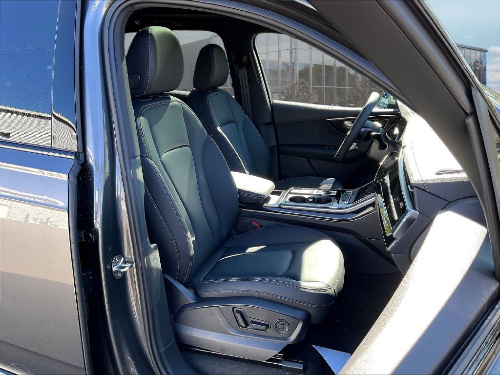 New 2026 Audi Q7 2.0T Premium AWD/4WD image 11