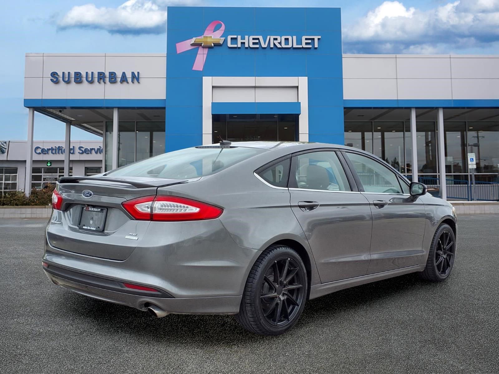 Used 2014 Ford Fusion SE FWD image 5