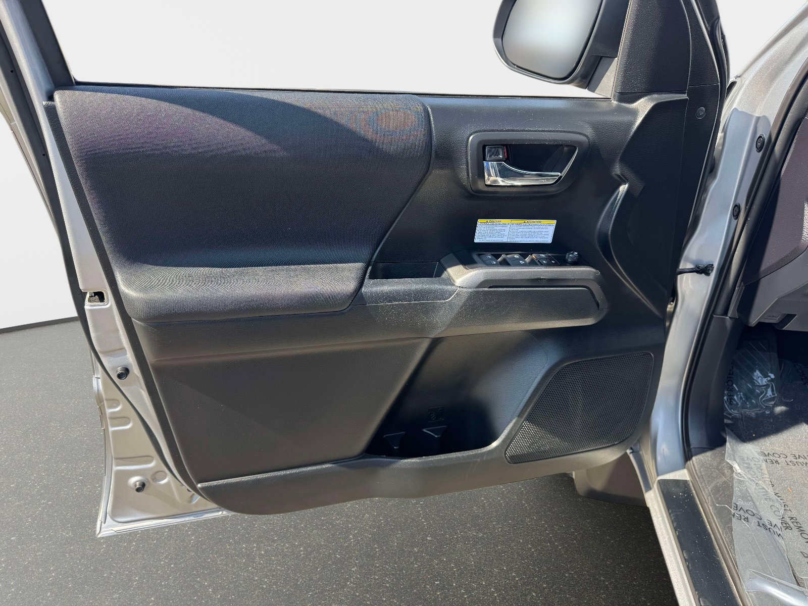 Used 2019 Toyota Tacoma TRD Off-Road image 19