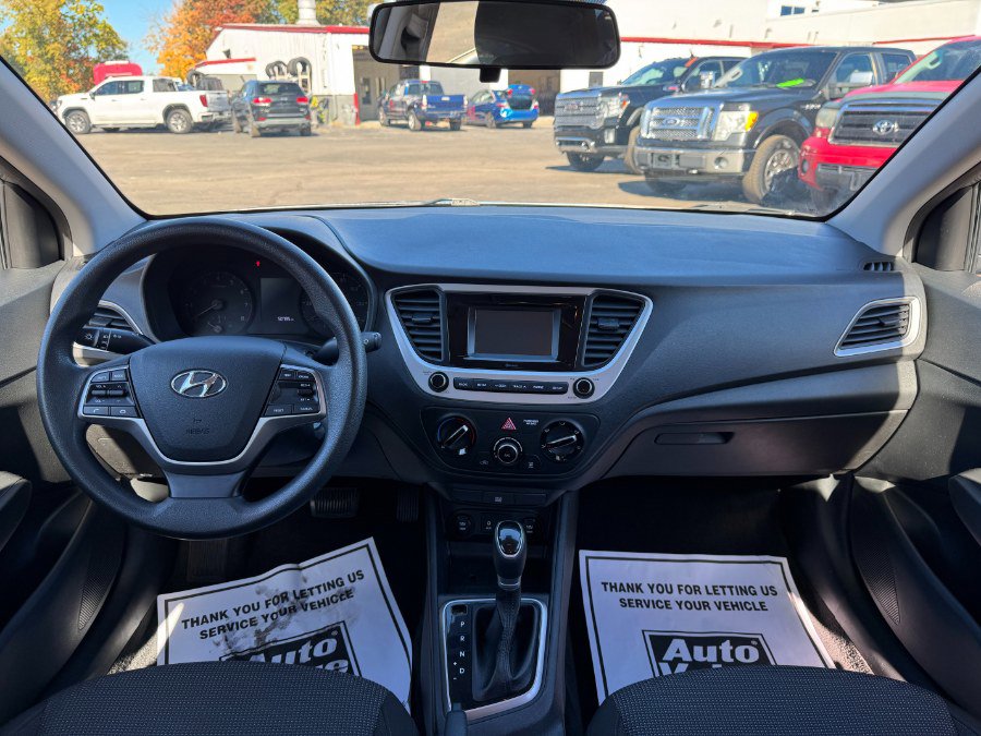 Used 2021 Hyundai Accent SE image 20