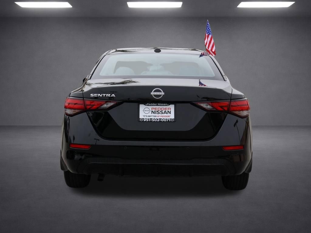 Used 2025 Nissan Sentra SV image 5