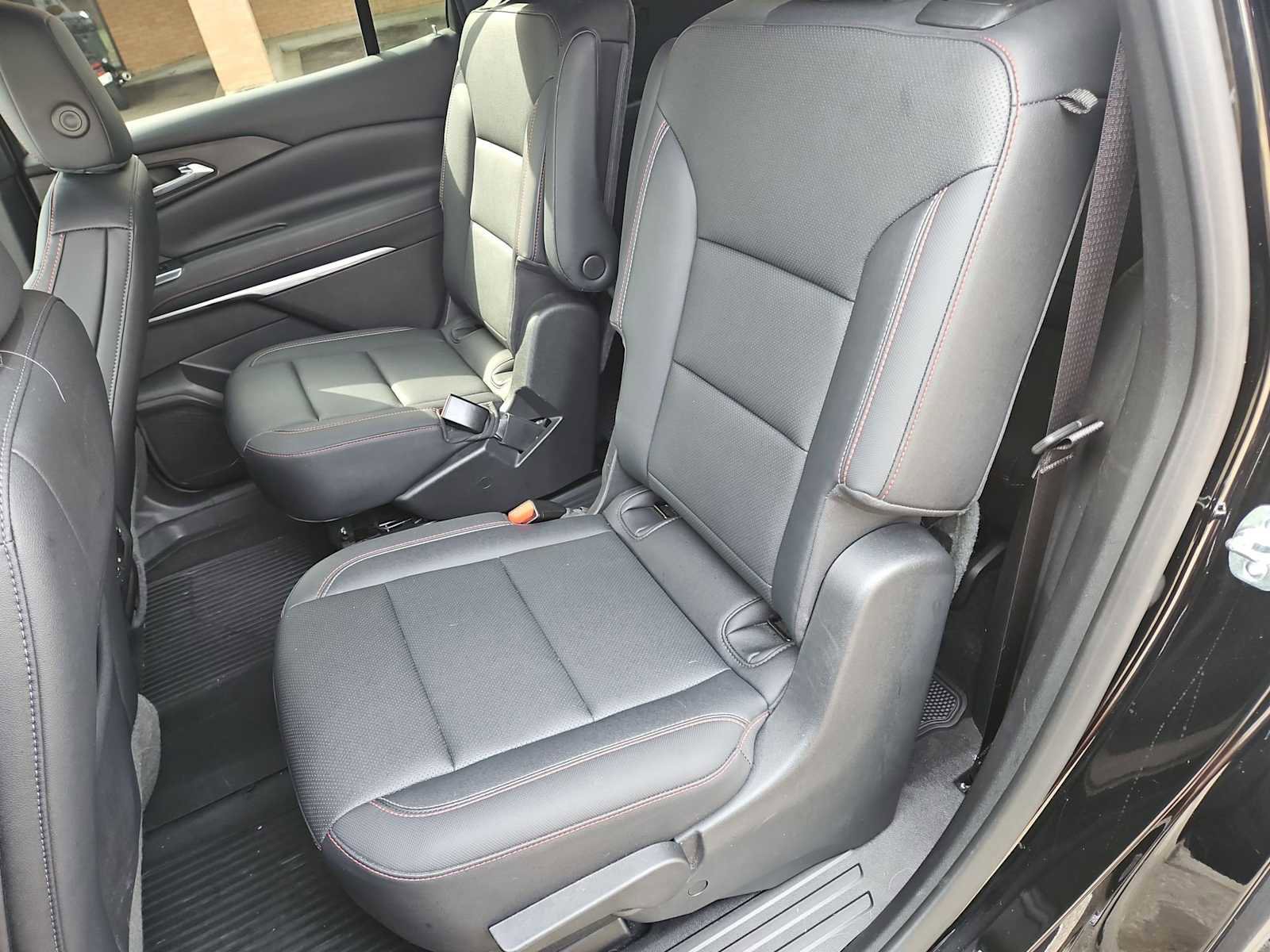 Certified 2025 Chevrolet Traverse Z71 w/ Driver Confidence Package image 20