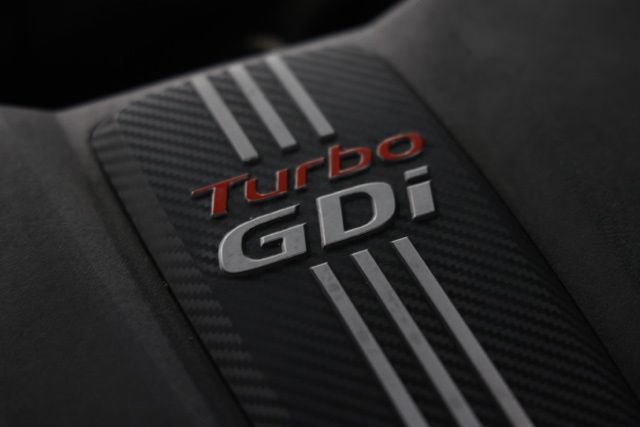 Used 2021 Genesis G90 3.3T Premium RWD image 7