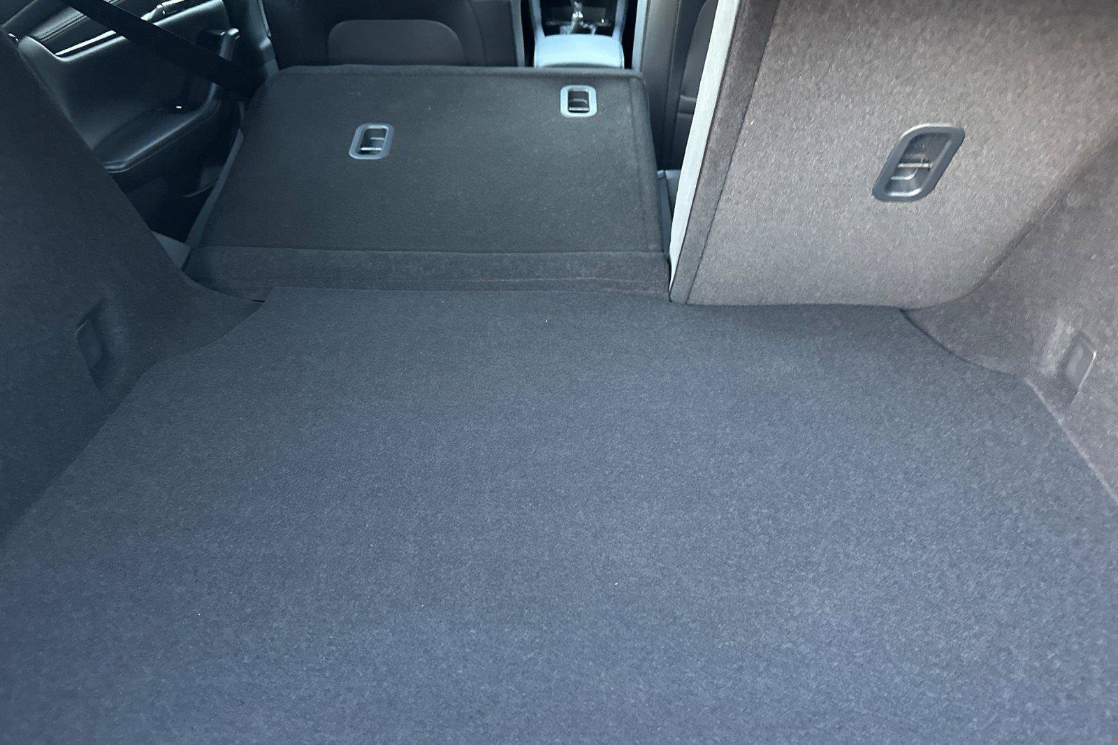 New 2026 MAZDA MAZDA3 2.5 S Hatchback w/ Premium Pkg FWD image 16