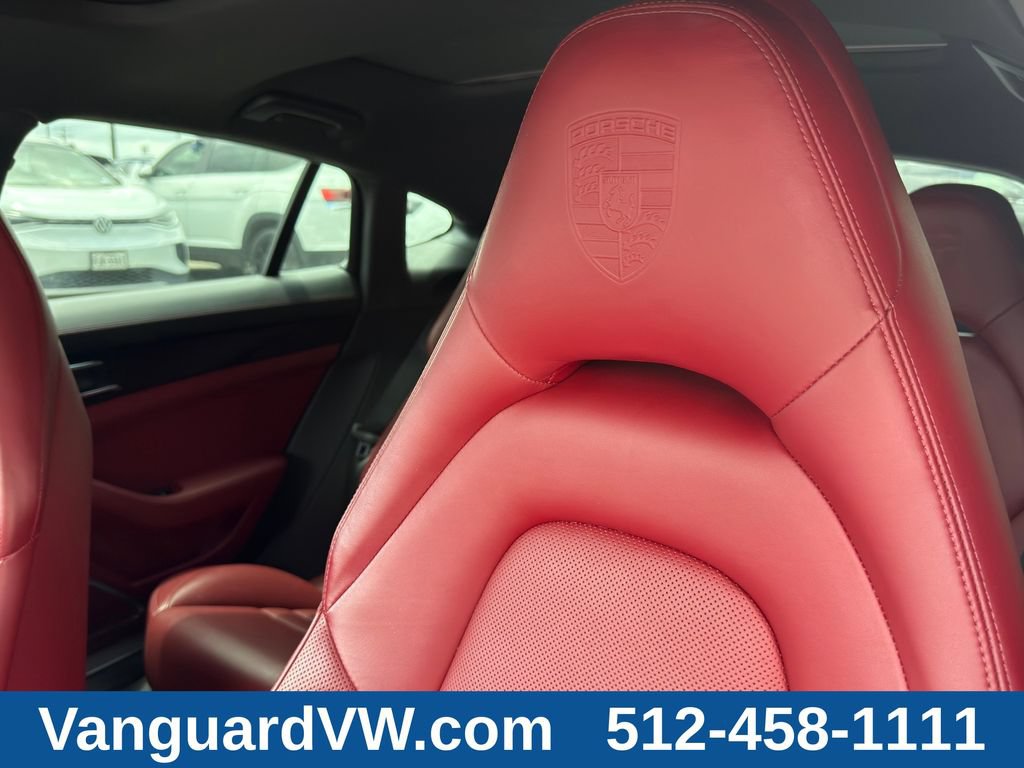 Used 2021 Porsche Panamera RWD image 12