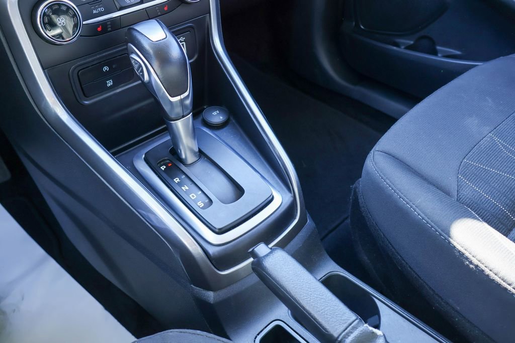 Used 2019 Ford EcoSport SE w/ SE Convenience Package image 18