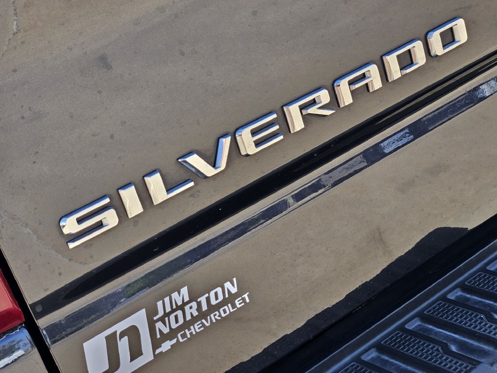 Used 2022 Chevrolet Silverado 1500 LT w/ Protection Package AWD/4WD image 11