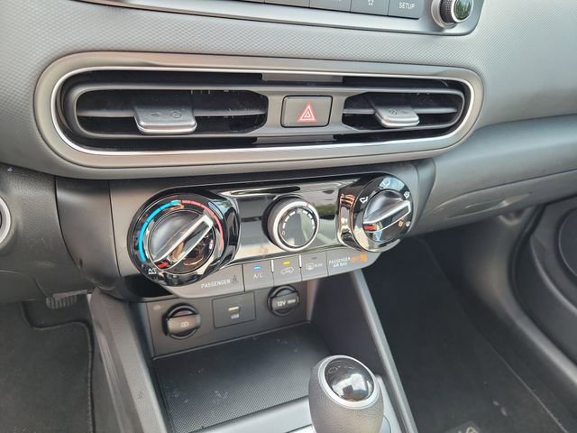 Used 2022 Hyundai Kona SEL FWD image 22