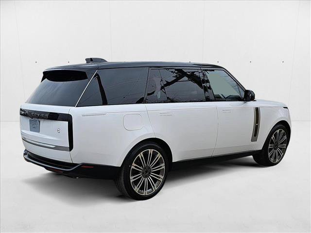 New 2025 Land Rover Range Rover SV AWD/4WD image 5