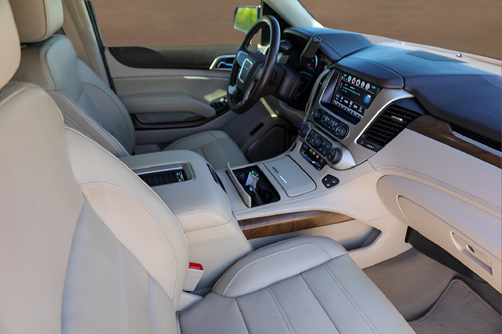 Used 2019 GMC Yukon Denali w/ Open Road Package RWD image 29