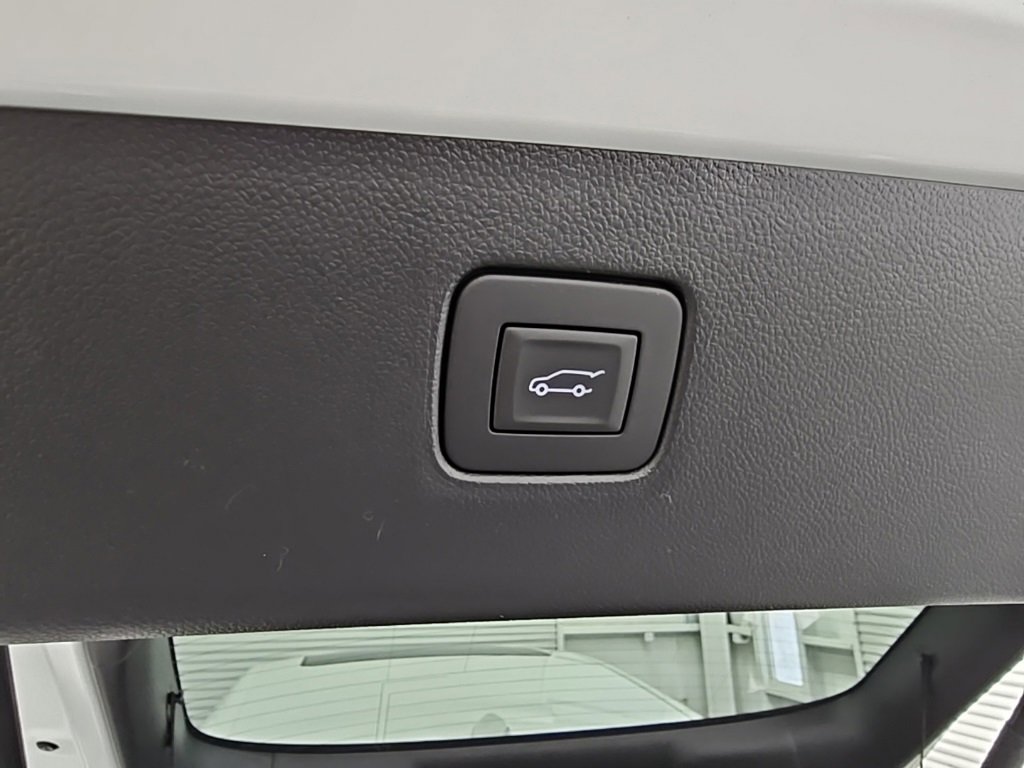 New 2025 Buick Envista Avenir image 32