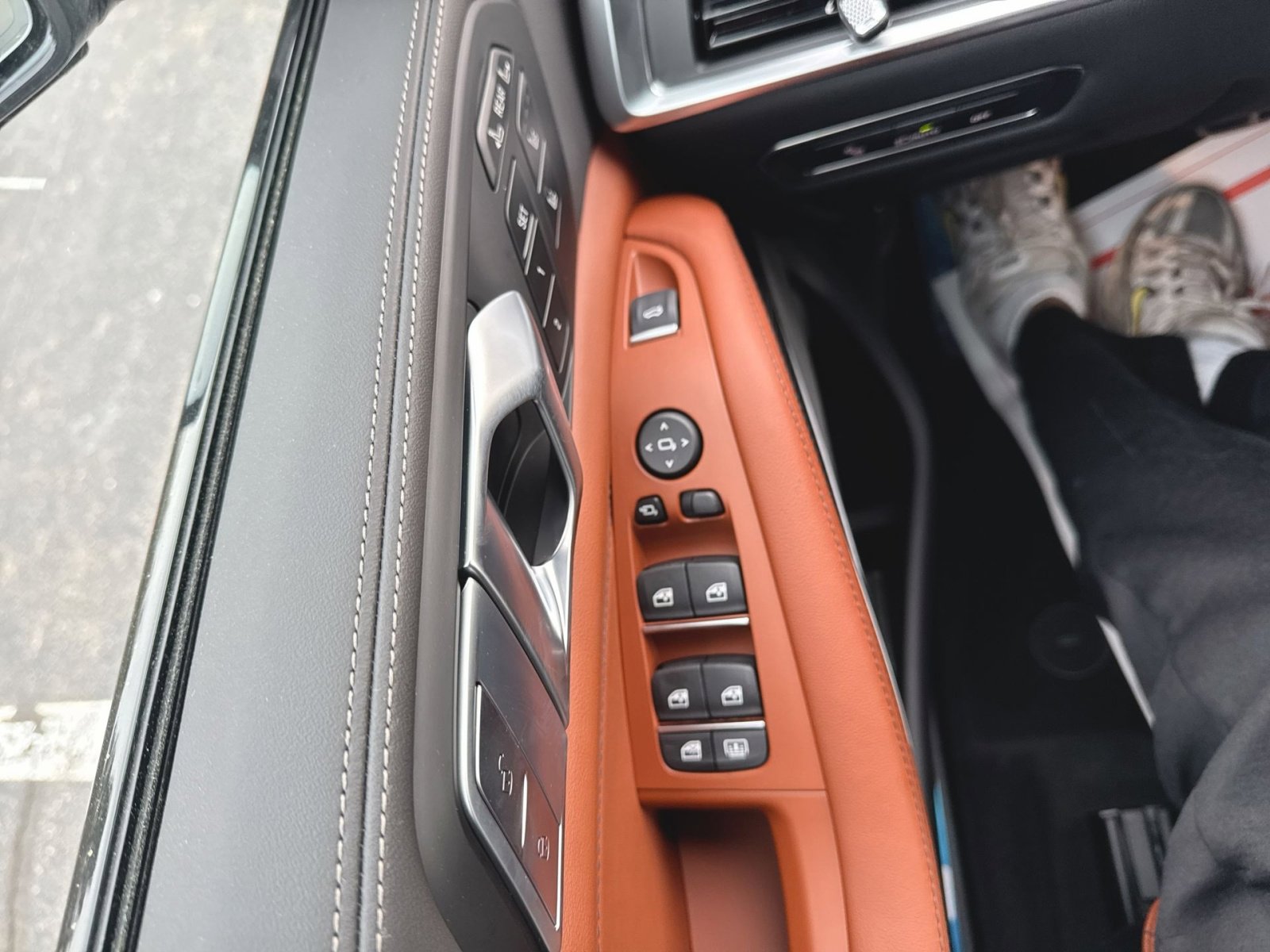 New 2026 BMW X7 M60i image 9