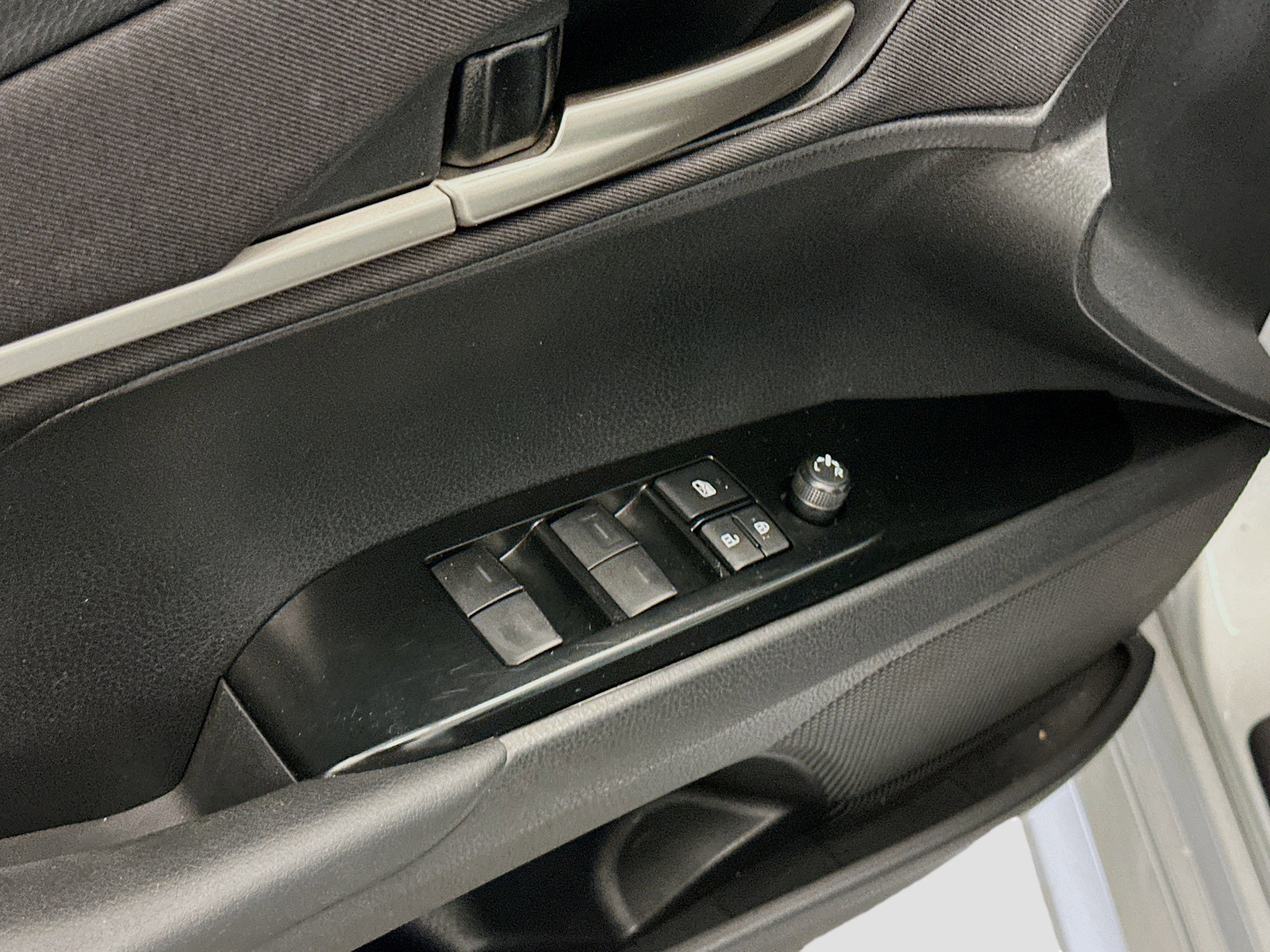 Used 2025 Toyota Camry LE image 15