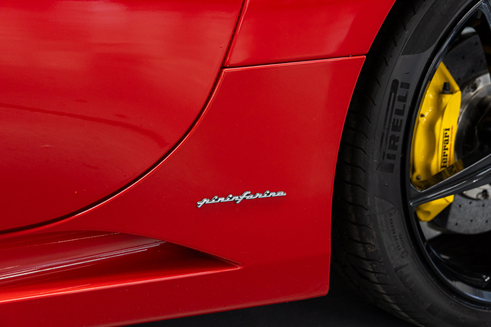 Used 2011 Ferrari California RWD image 30
