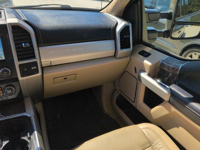 Used 2018 Ford F250 Lariat w/ Lariat Ultimate Package AWD/4WD image 19