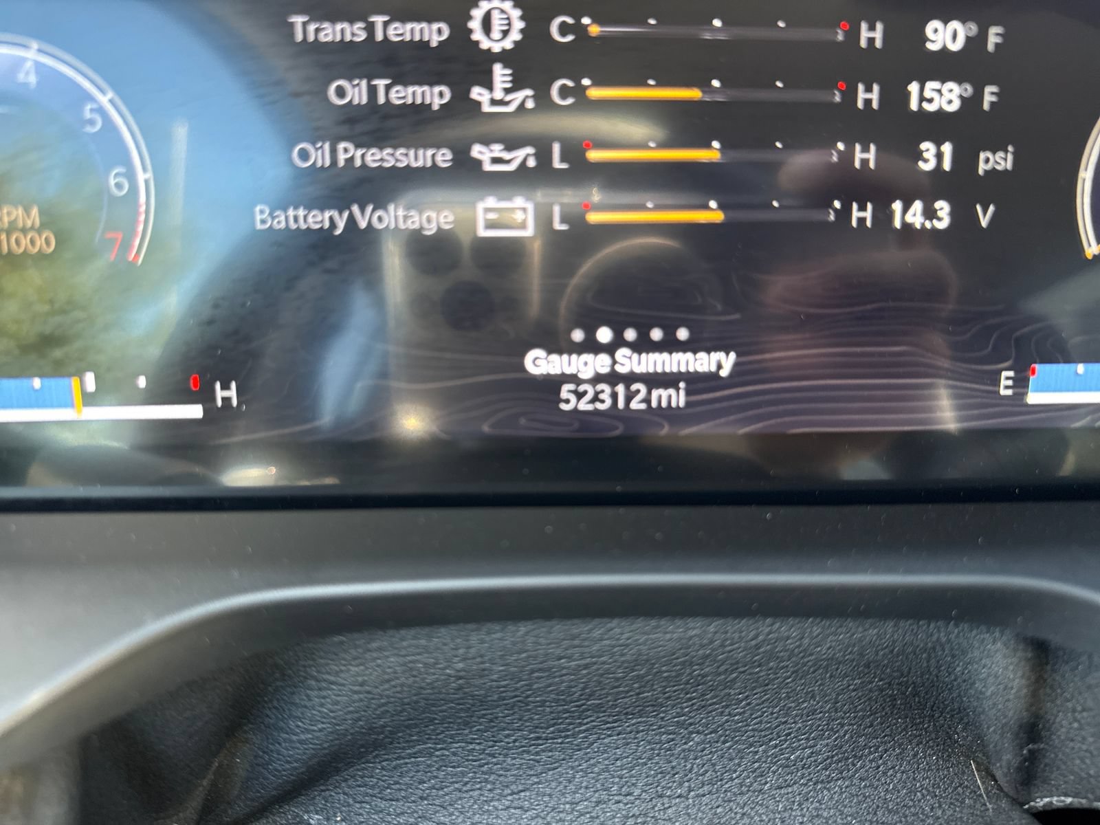 Used 2023 Jeep Grand Cherokee Laredo w/ Luxury Tech Group I AWD/4WD image 16
